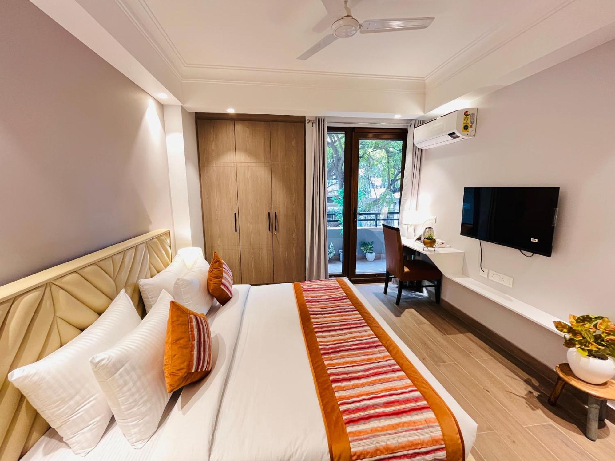 Hotel Gianmala Residency South Extension Near Aiims Delhi Нью-Делі Екстер'єр фото