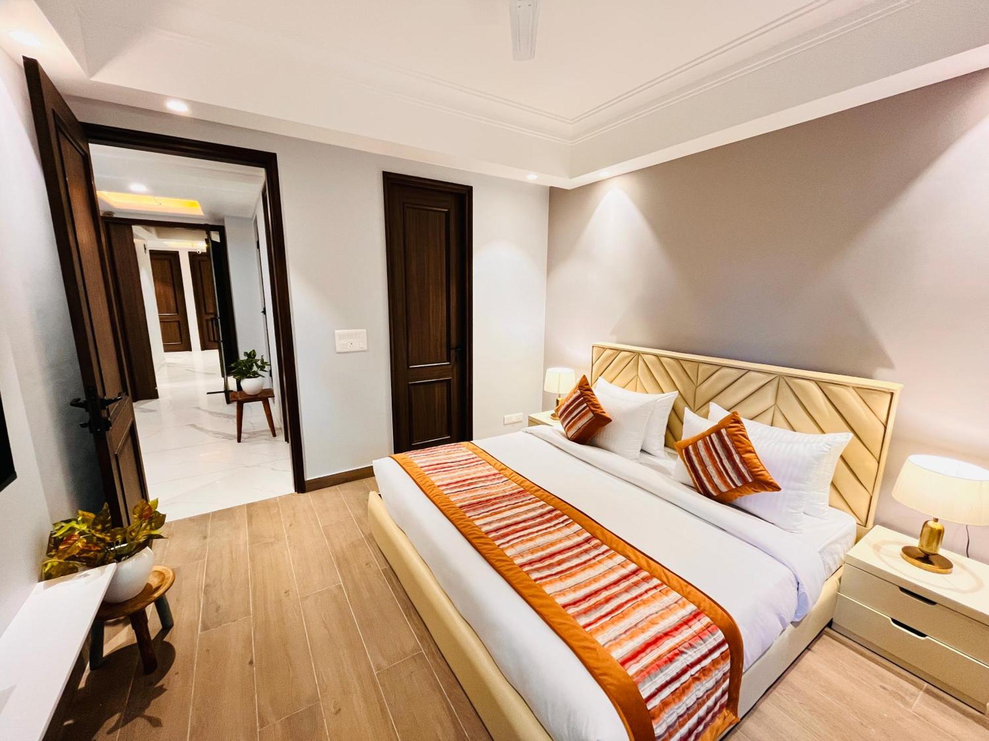 Hotel Gianmala Residency South Extension Near Aiims Delhi Нью-Делі Екстер'єр фото