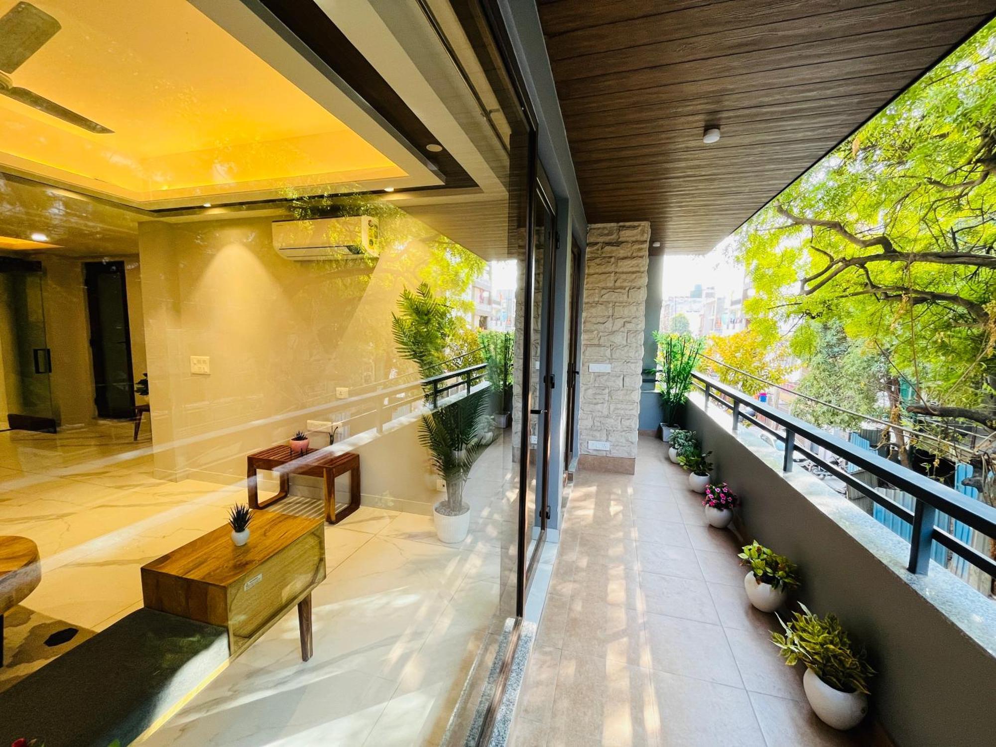 Hotel Gianmala Residency South Extension Near Aiims Delhi Нью-Делі Екстер'єр фото