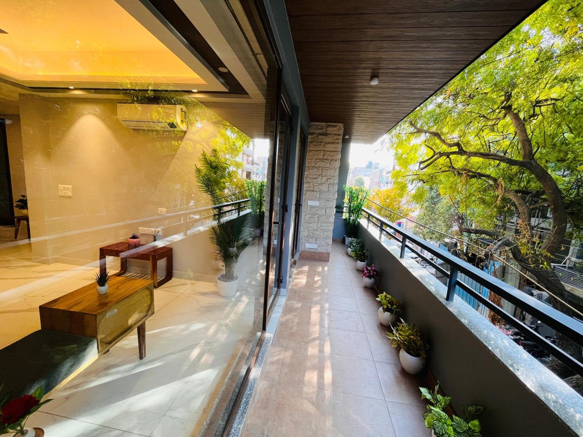 Hotel Gianmala Residency South Extension Near Aiims Delhi Нью-Делі Екстер'єр фото