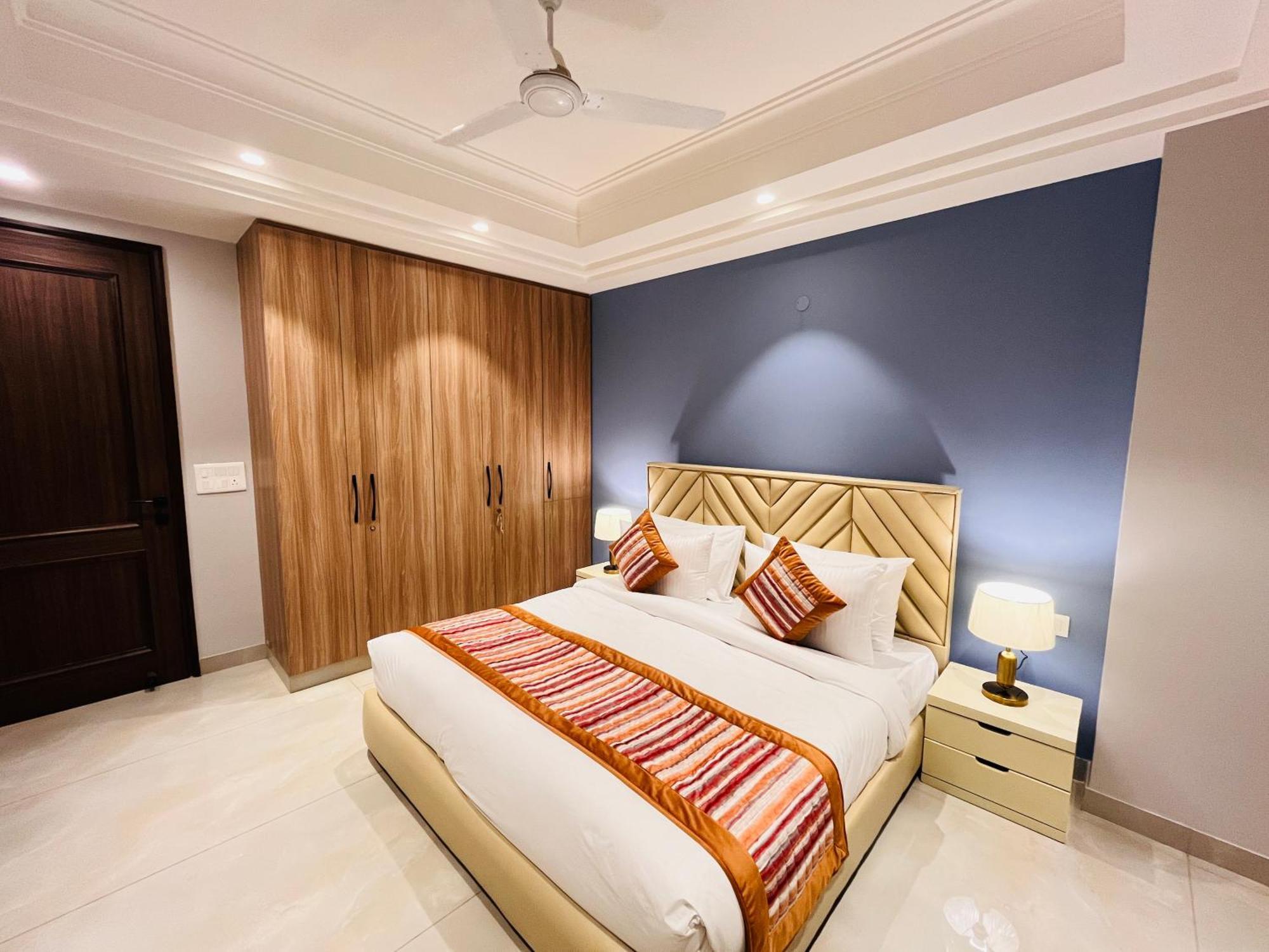 Hotel Gianmala Residency South Extension Near Aiims Delhi Нью-Делі Екстер'єр фото